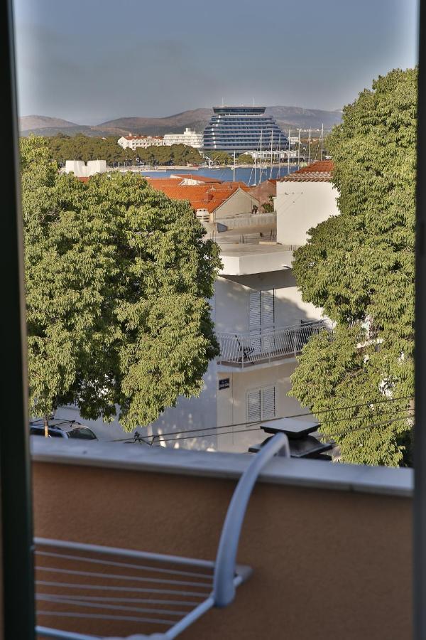Guest House Lorenta Vodice Exterior foto