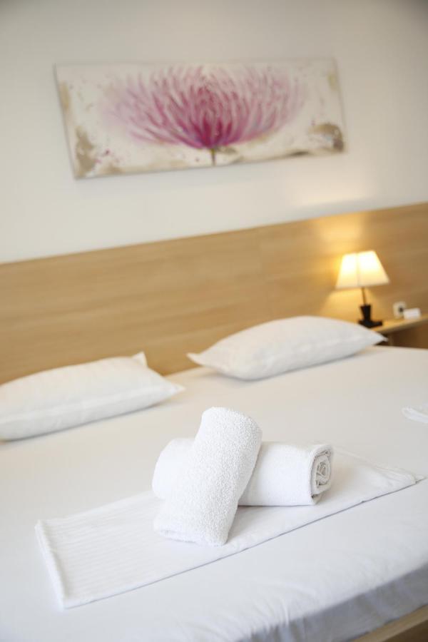 Guest House Lorenta Vodice Exterior foto