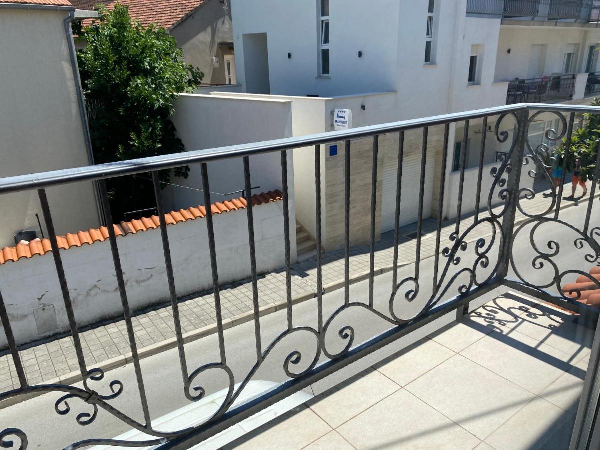 Guest House Lorenta Vodice Exterior foto